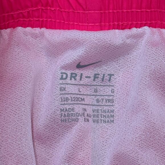 NWT Nike Little Girls' Tempo Pull On Shorts in Hyper Pink Sz 6x - Picture 6 of 8